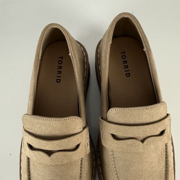 Torrid Lug Sole Penny Loafers Platform Shoes in Tan Faux Suede Women Size 7 WW - Picture 11 of 12